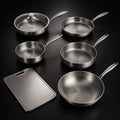 Handgehämmertes Titan-Multi-Pfannenset mit Schneidebrett (5 Pfannen, 20–25 cm)