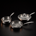 Handgehämmertes Titan-Wokset mit 1 Deckel (20, 20 & 25 cm)